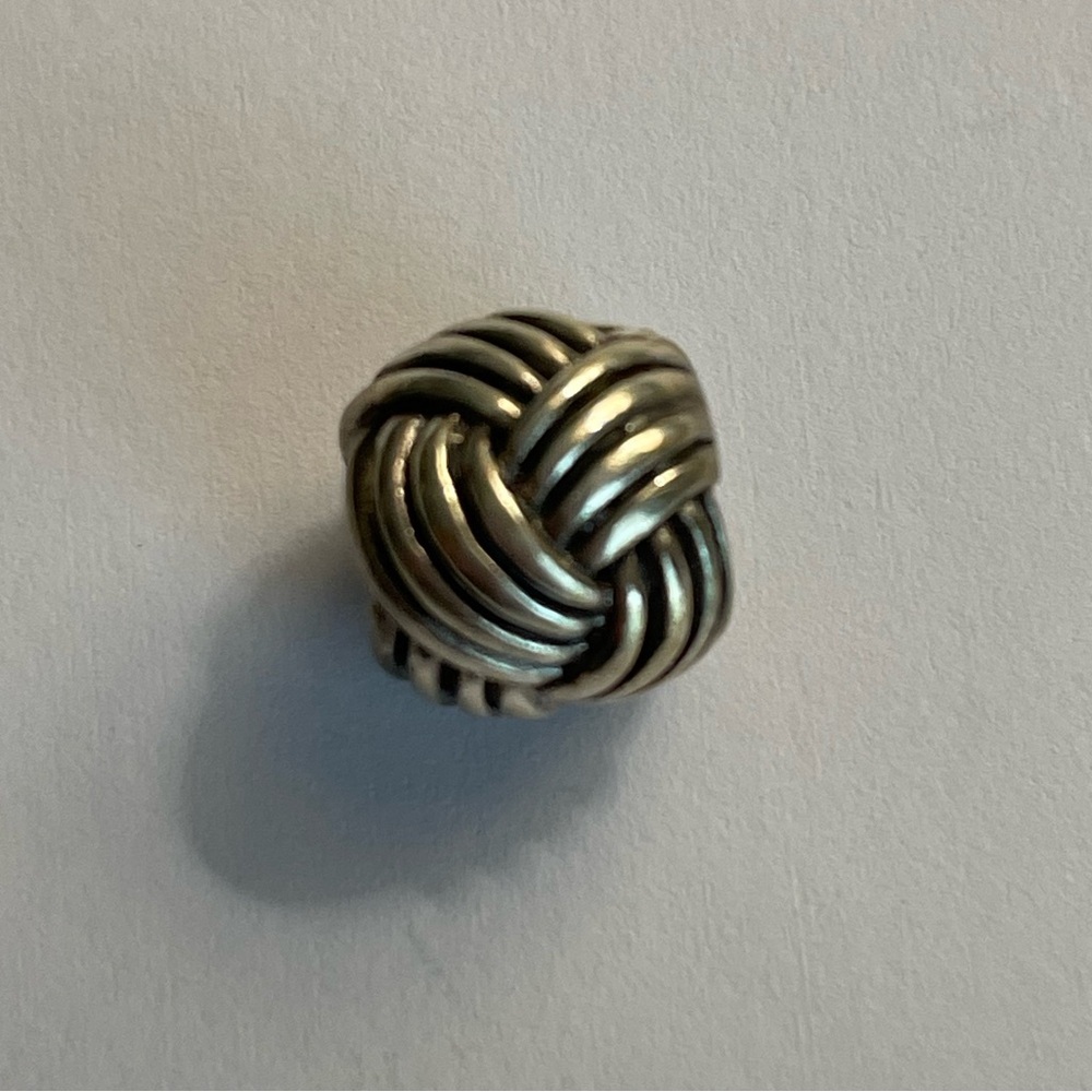 Persona sterling Silver Knot Design charm bead